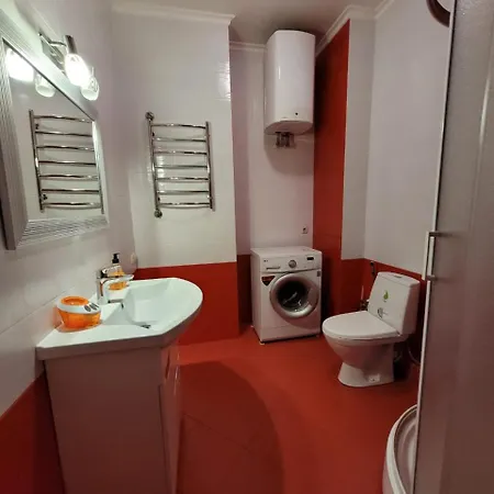 Apartment Na Panteylemonovskaya *